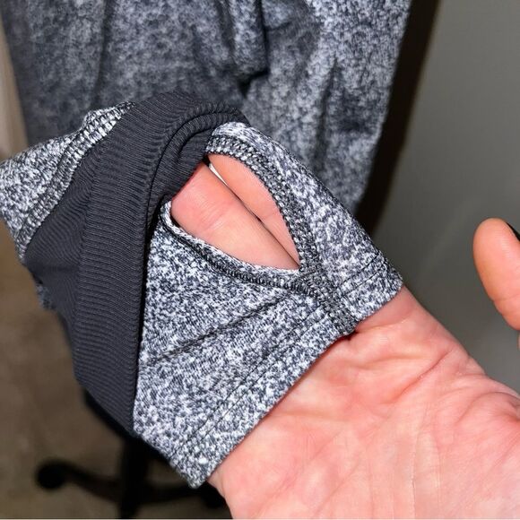 Lululemon Daily Practice Rio Mist Gray Black Zip Up Jacket - Womens size 10 - Picture 5 of 16